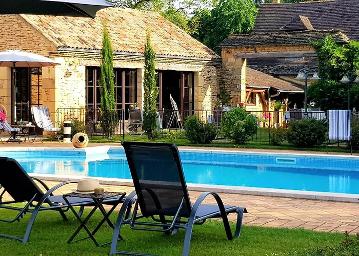 Les Granges Hautes D'hotes De Charme Proche Sarlat Pensión Saint-Crépin-et-Carlucet